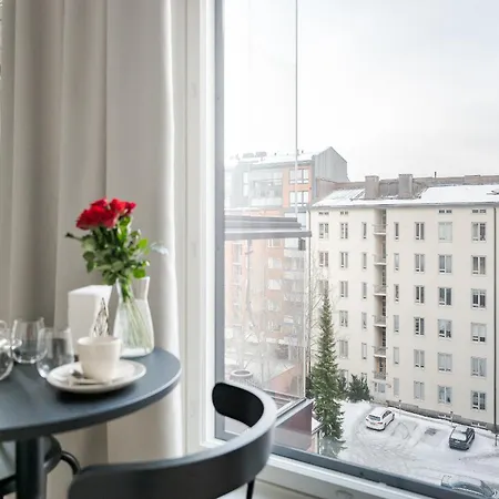 Great Location, Quiet And New With Balcony&cafe * Tampere