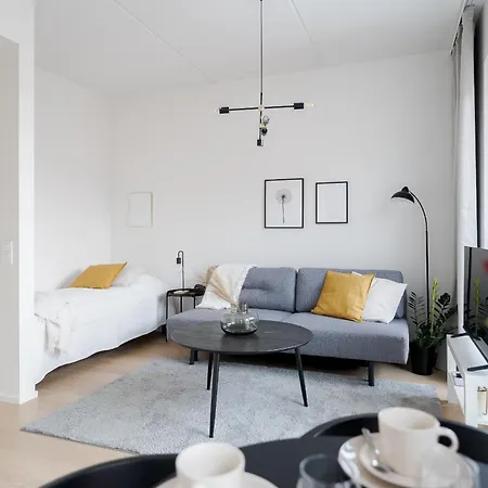 Great Location, Quiet And New With Balcony&cafe Tampere